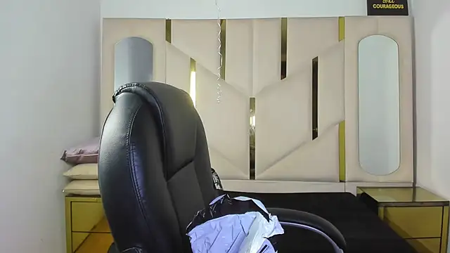 IsabellRodriguez18 online show from 02/03/26, 04:10