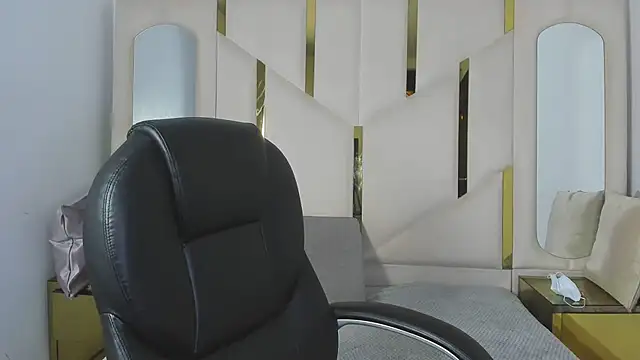 IsabellRodriguez18 online show from 01/06/26, 03:10