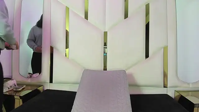 IsabellRodriguez18 online show from 03/24/26, 03:06