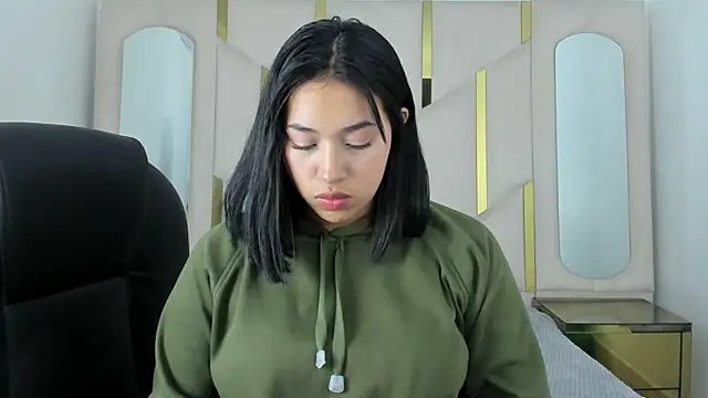 IsabellRodriguez18 online show from 09/15/25, 02:56