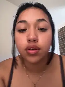 IsabellRodriguez18 online show from 11/12/25, 03:16