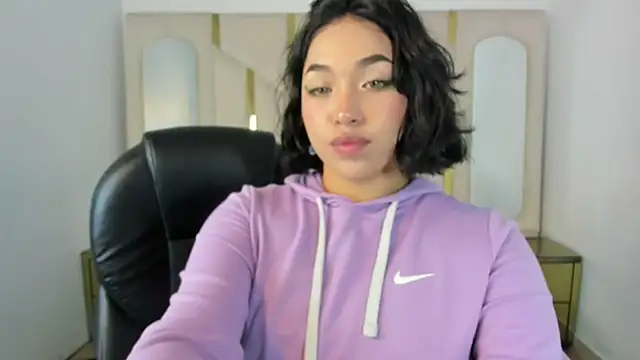 IsabellRodriguez18 online show from 10/23/25, 03:38