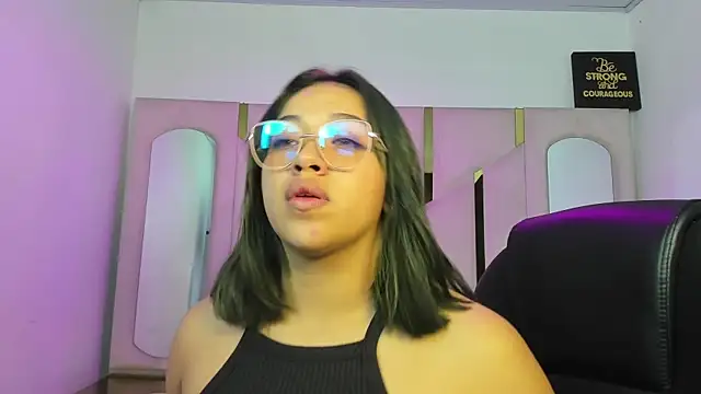 IsabellRodriguez18 online show from 03/16/26, 03:36