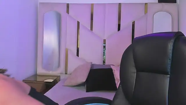 IsabellRodriguez18 online show from 03/31/26, 03:41