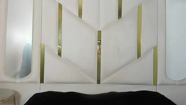 Snapshot of IsabellRodriguez18 chatting on 06/11/26, 03:25 IsabellRodriguez18 online show from 06/11/26, 03:25