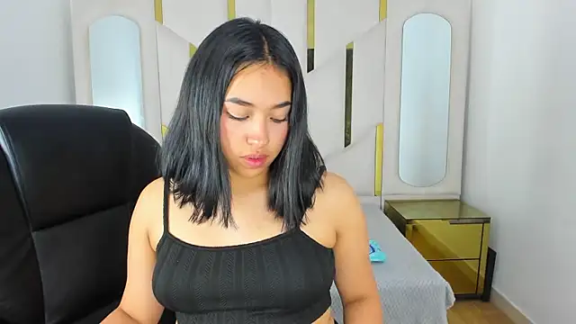 IsabellRodriguez18 online show from 10/04/25, 01:29