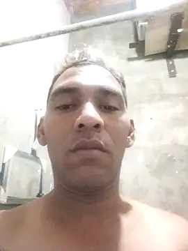 Snapshot of yaxom33 chatting on 02/24/26, 11:38 yaxom33 online show from 02/24/26, 11:38