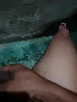 yaxom33 online show from 03/28/26, 12:44