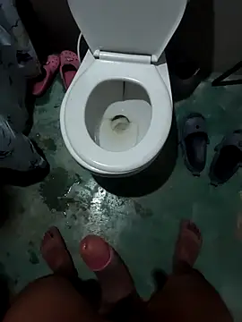 yaxom33 online show from 04/11/26, 04:53