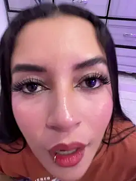 MikeAndJessy online show from 09/21/25, 02:49