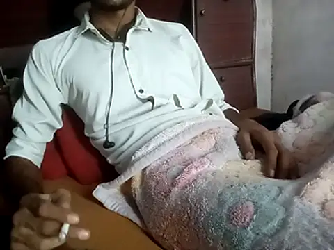 IamRentedBoybfriend online show from 11/17/25, 04:11