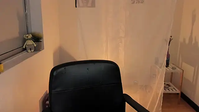 Snapshot of nala-saphir chatting on 02/02/26, 05:39 nala-saphir online show from 02/02/26, 05:39