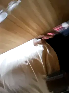 Snapshot of Strap92uf chatting on 12/29/24, 08:00 Strap92uf online show from 12/29/24, 08:00