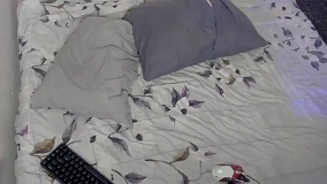 kyle 898 online show from 12/19/25, 05:37