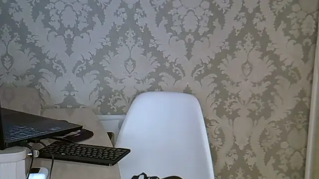 Snapshot of EllaJohnsonX chatting on 07/12/26, 04:19 EllaJohnsonX online show from 07/12/26, 04:19