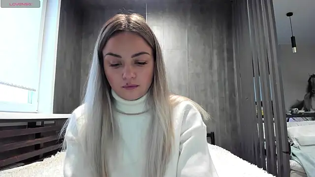 Mia   murrr online show from 11/11/25, 02:17