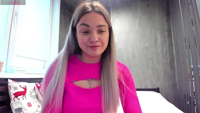 Mia   murrr online show from 12/15/25, 03:23