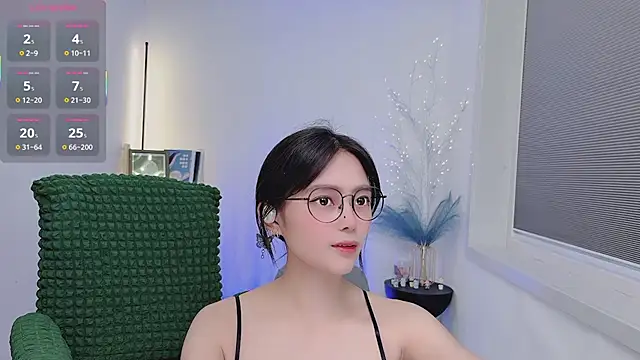 Natasha2025 online show from 11/20/25, 01:12