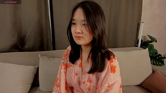 Maekko online show from 02/25/26, 05:24