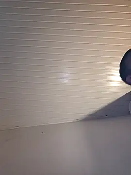 Snapshot of Rumplestiltskin927 chatting on 02/27/26, 02:45 Rumplestiltskin927 online show from 02/27/26, 02:45