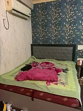 sunny49477 online show from 02/22/25, 12:49