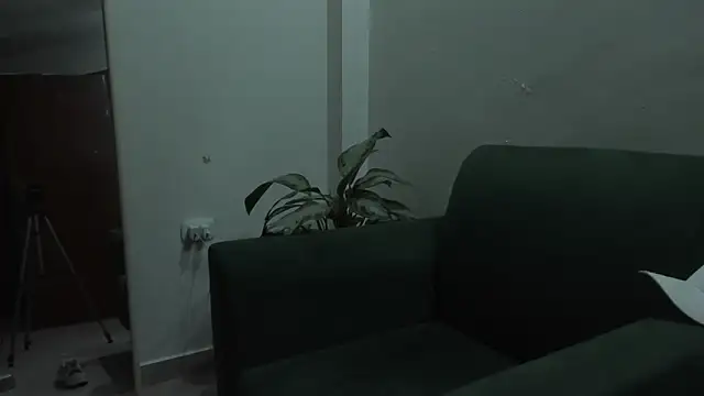 Snapshot of two_milkyway chatting on 10/23/25, 11:20 two milkyway online show from 10/23/25, 11:20