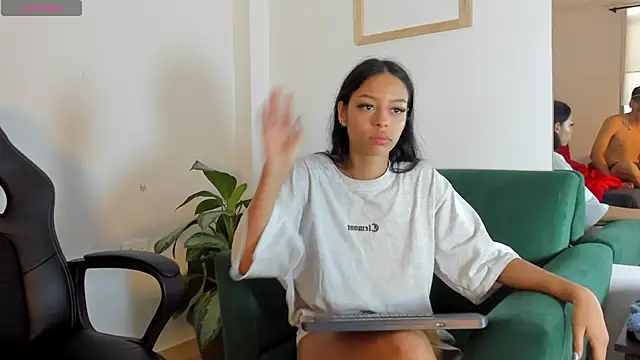 Snapshot of two_milkyway chatting on 11/09/25, 01:48 two milkyway online show from 11/09/25, 01:48