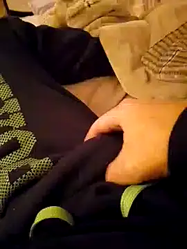 Snapshot of MaxiFabry chatting on 02/03/25, 10:11 MaxiFabry online show from 02/03/25, 10:11