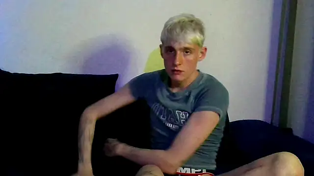 Snapshot of Chanel_Miki chatting on 01/04/25, 02:35 Chanel Miki online show from 01/04/25, 02:35