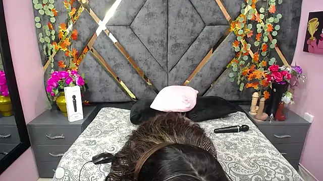 alison deep online show from 10/31/25, 01:35