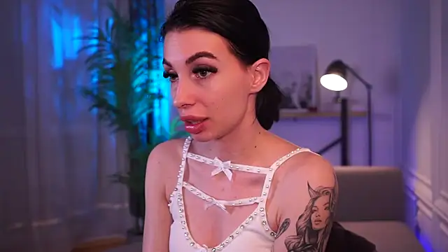 Snapshot of Laady_Rosee chatting on 03/01/25, 10:42 Laady Rosee online show from 03/01/25, 10:42