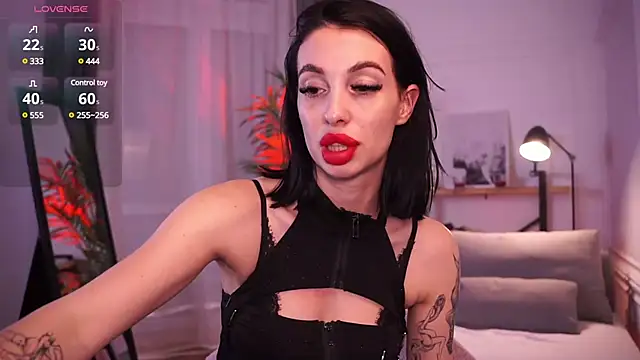 Snapshot of Laady_Rosee chatting on 03/11/25, 06:19 Laady Rosee online show from 03/11/25, 06:19