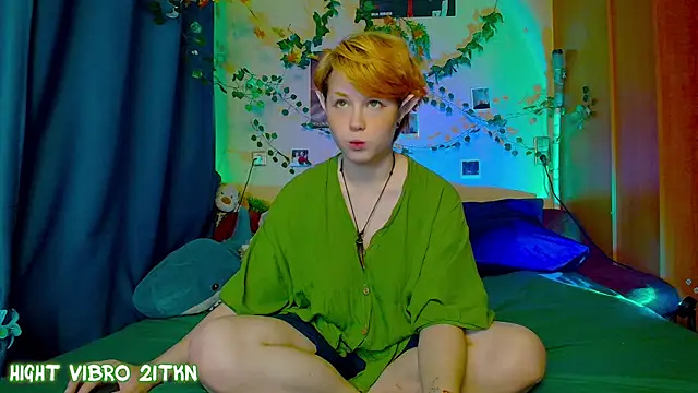 Snapshot of TrickyKitsune chatting on 09/25/25, 12:55 TrickyKitsune online show from 09/25/25, 12:55