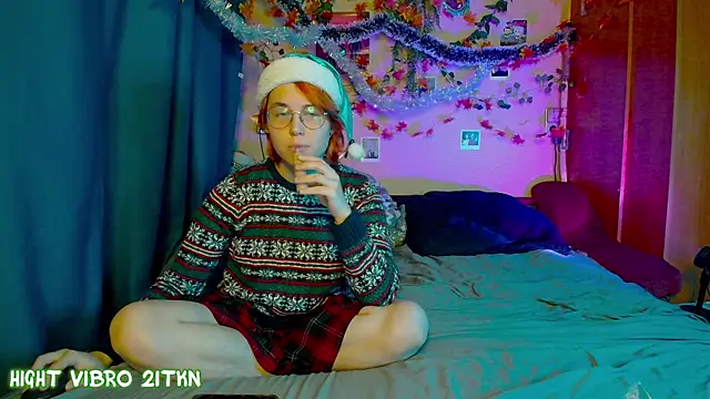 TrickyKitsune online show from 12/21/25, 02:08