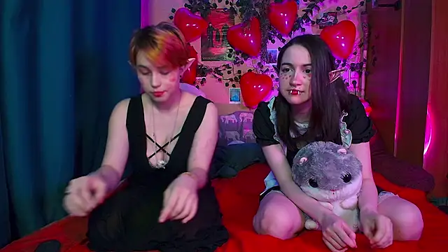 TrickyKitsune online show from 02/10/26, 03:11