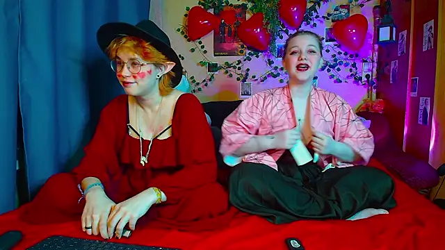 TrickyKitsune online show from 02/15/26, 03:11