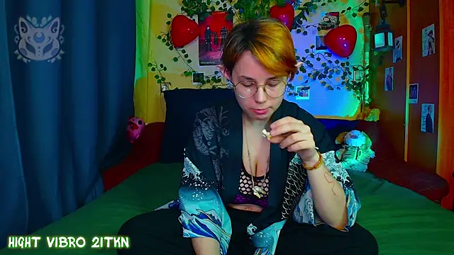 TrickyKitsune online show from 03/16/26, 03:37