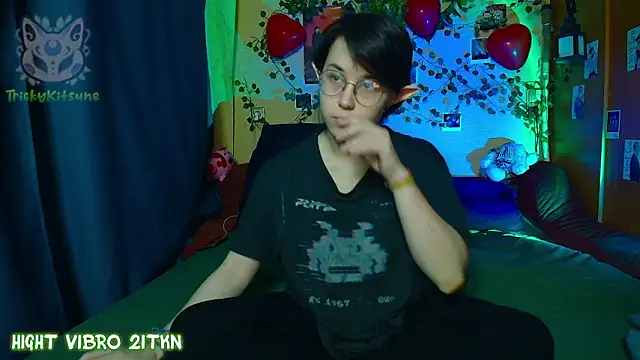 TrickyKitsune online show from 03/23/26, 03:34