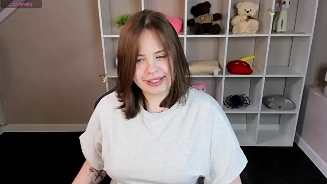 EricaElliott online show from 05/06/26, 09:46