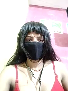 Snapshot of Coupleshow47 chatting on 03/19/25, 10:11 Coupleshow47 online show from 03/19/25, 10:11