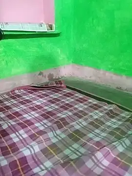 Snapshot of Coupleshow47 chatting on 10/27/25, 10:11 Coupleshow47 online show from 10/27/25, 10:11