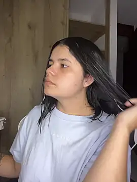 pretty angela1 online show from 12/03/25, 03:40