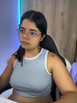 pretty angela1 online show from 04/23/26, 12:29