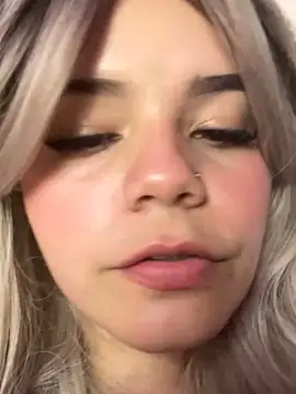 pretty angela1 online show from 10/31/25, 03:58