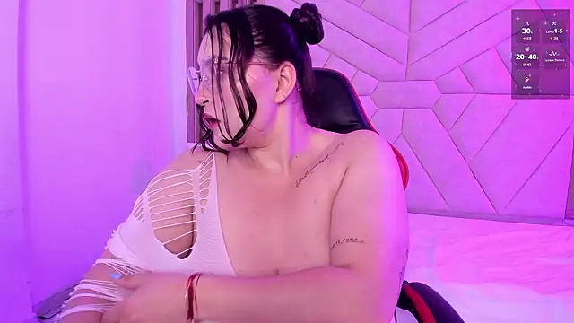 LunaPleasure online show from 03/08/26, 05:33