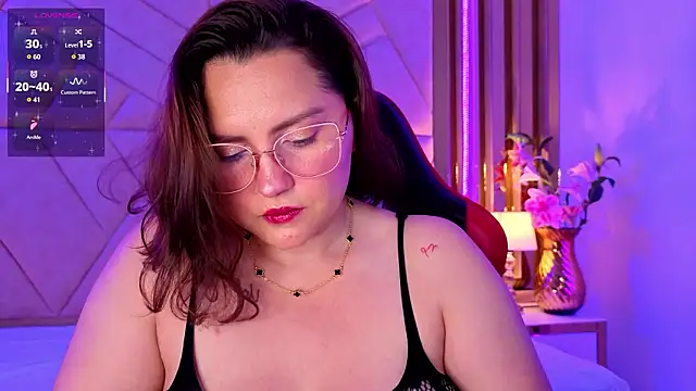 LunaPleasure online show from 02/22/26, 05:43