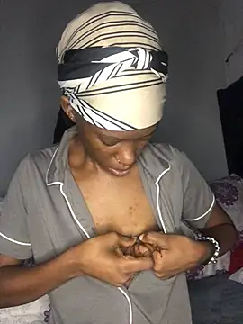 xxSexyTalia28 online show from 04/11/26, 08:18