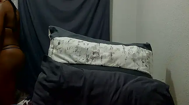 Snapshot of xxSexyTalia28 chatting on 03/02/25, 07:19 xxSexyTalia28 online show from 03/02/25, 07:19