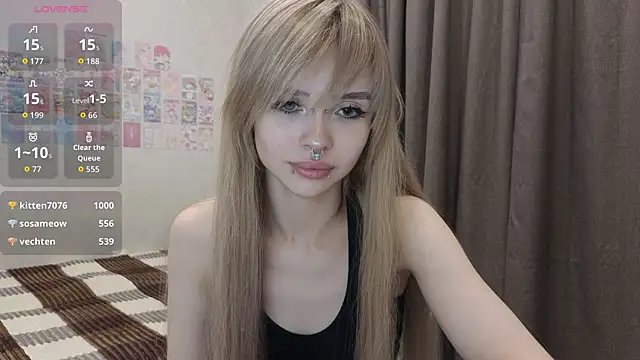 Snapshot of emodreamgirl chatting on 07/17/26, 06:16 emodreamgirl online show from 07/17/26, 06:16