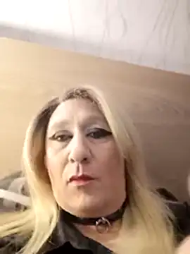 Snapshot of Sissy_Miss chatting on 03/10/26, 10:14 Sissy Miss online show from 03/10/26, 10:14
